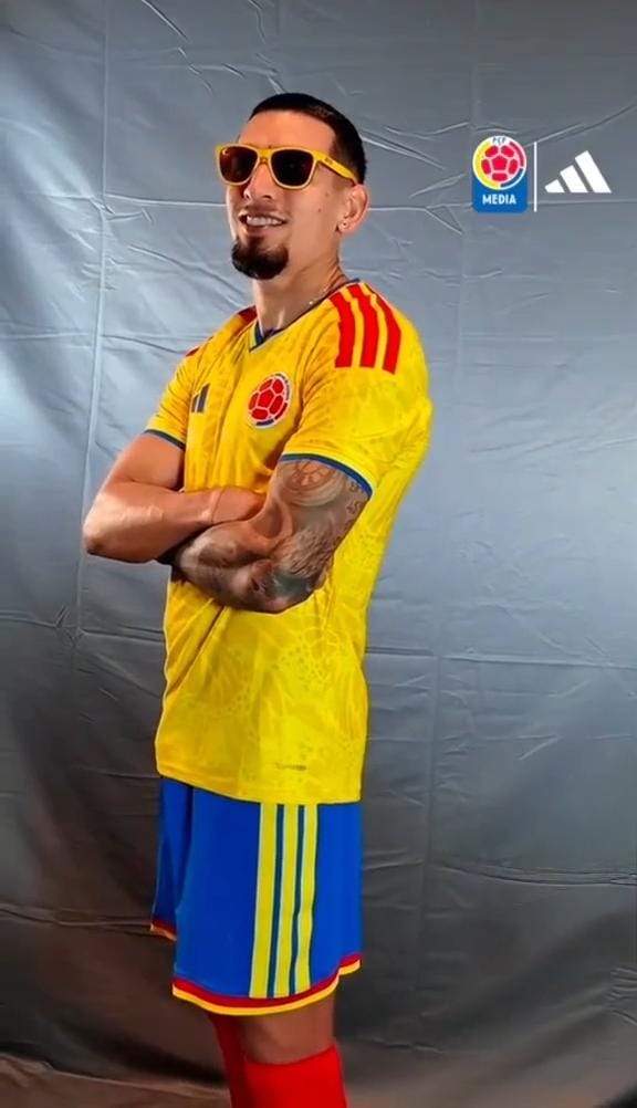 Miniatura 8 de TRV02T Camiseta Tricolor Colombia 2026 - TALLA: CABALLERO S